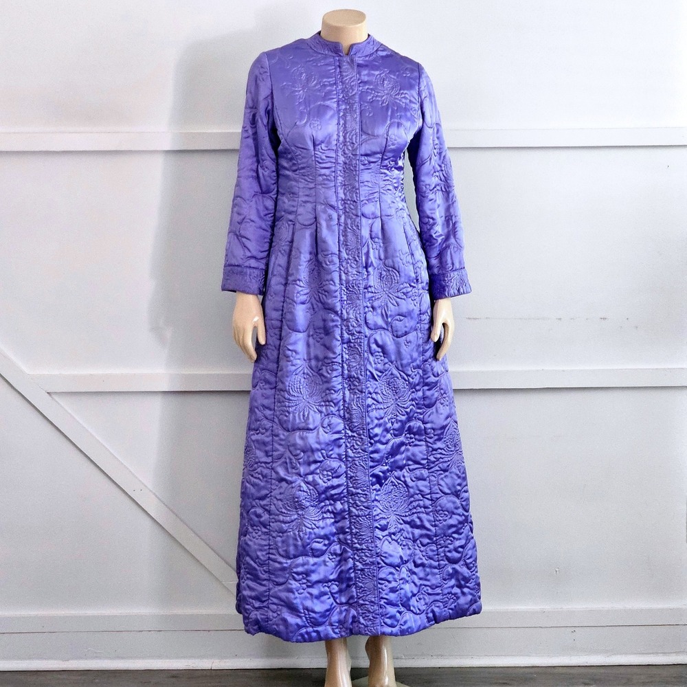 Vintage B Altman Co Quilted Maxi Robe Periwinkle Purple Trapunto Satin Size P